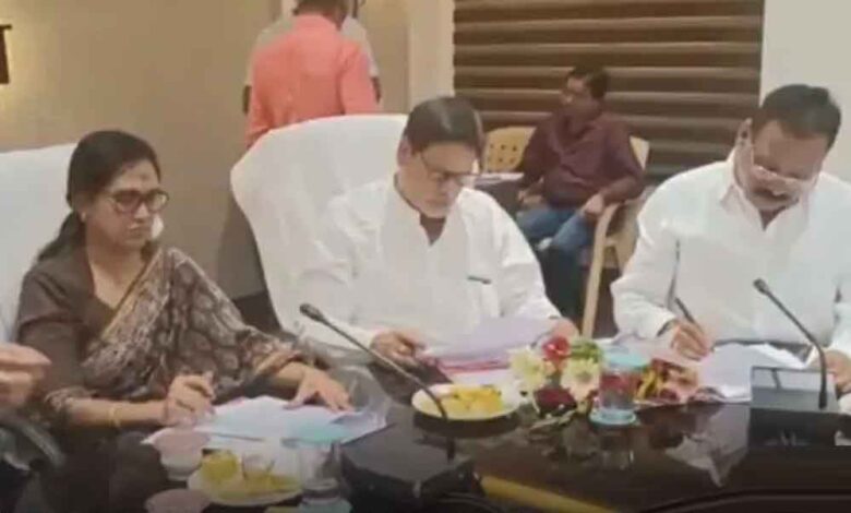 MIC की पहली बैठक, 37 प्रस्ताव पर चर्चा, 5.50 करोड़ का स्ट्रीट लाइट टेंडर किया निरस्त