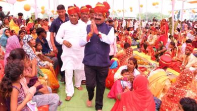 उप मुख्यमंत्री अरुण साव सामूहिक विवाह में हुए शामिल, नवविवाहितों को बधाई और शुभकामनाएं दीं