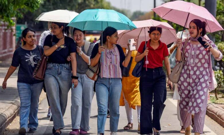 छत्तीसगढ़ में लगातार तापमान में हो रही बढ़ोतरी, दिन में तेज़ गर्मी छत्तीसगढ़ में लगातार तापमान में हो रही बढ़ोतरी, दिन में तेज़ गर्मी