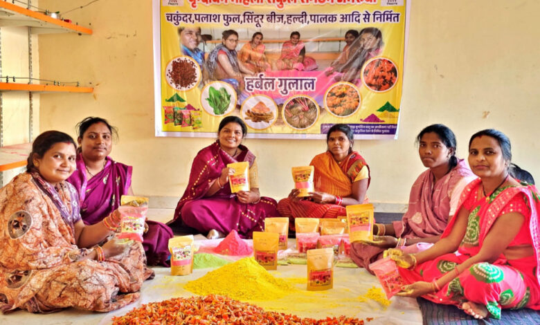 रायपुर : बालोद की महिलाएं बनीं आत्मनिर्भरता की मिसाल रायपुर : बालोद की महिलाएं बनीं आत्मनिर्भरता की मिसाल
