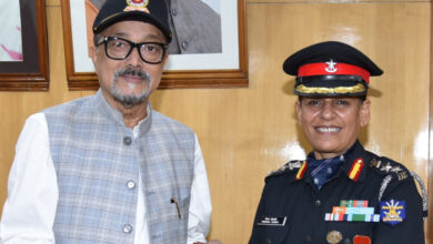 राज्यपाल श्री डेका से कर्नल सोबती ने सौजन्य भेंट की