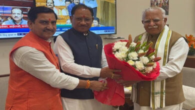 मुख्यमंत्री श्री विष्णुदेव साय ने केंद्रीय मंत्री श्री मनोहर लाल खट्टर से की सौजन्य भेंट