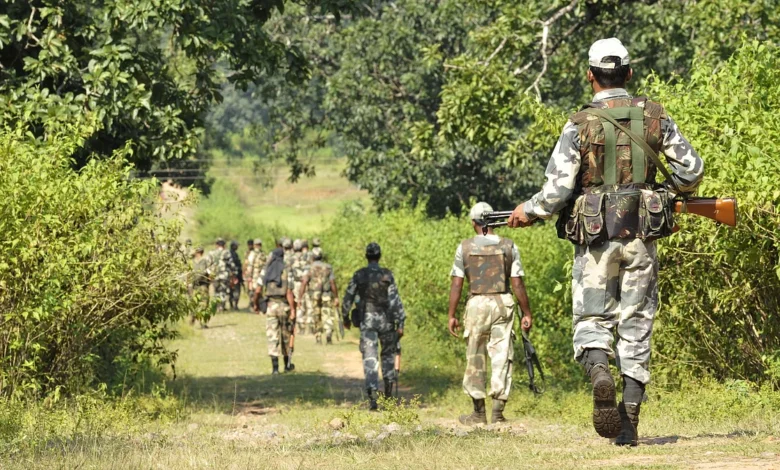 नक्सलियों ने जारी किया कबूलनामा: एक साल में 357 माओवादी ढेर, 136 महिला नक्सली भी शामिल….