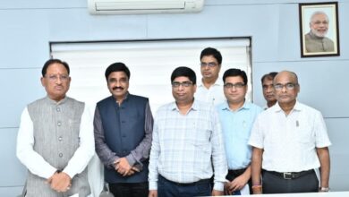 मुख्यमंत्री से मिला छत्तीसगढ़ कर्मचारी-अधिकारी फेडरेशन और जनसंपर्क अधिकारी संघ का प्रतिनिधिमंडल