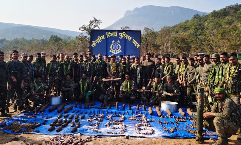 कर्रेगुट्टा हिल्स में माओवादियों का अवैध डम्प बरामद