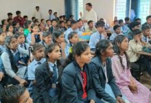 सर्पदंश से सुरक्षा की पाठशाला: विद्यार्थियों को मिला सांप संरक्षण और जीवनरक्षा का वैज्ञानिक ज्ञान