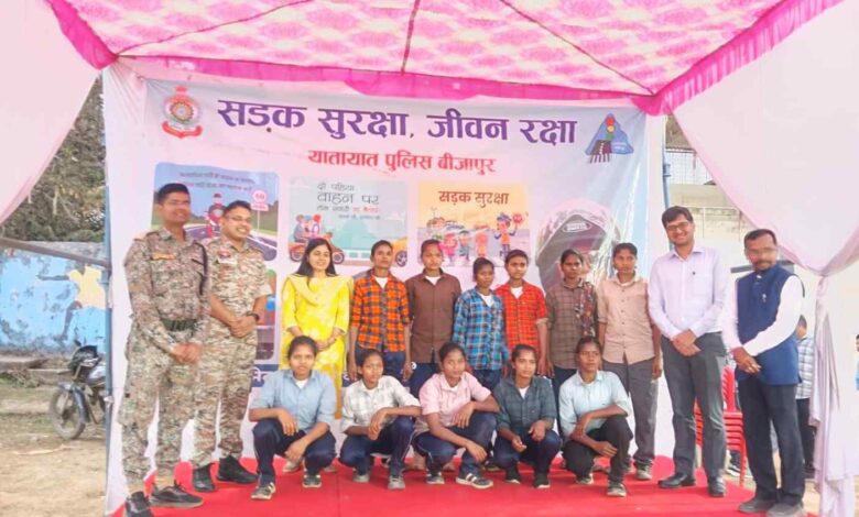 यातायात जागरूकता के साथ महिला सशक्तिकरण का प्रभावी संदेश : महिला क्रिकेट प्रतियोगिता संपन्न यातायात जागरूकता के साथ महिला सशक्तिकरण का प्रभावी संदेश : महिला क्रिकेट प्रतियोगिता संपन्न