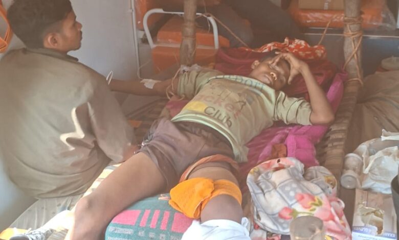 माओवादियों के प्रेशर IED विस्फोट में नाबालिग ग्रामीण गंभीर रूप से घायल