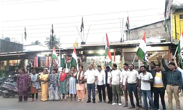 सुप्रीम कोर्ट से कवासी लखमा को जमानत, बीजापुर में कांग्रेस कार्यकर्ताओं ने मनाई खुशी सुप्रीम कोर्ट से कवासी लखमा को जमानत, बीजापुर में कांग्रेस कार्यकर्ताओं ने मनाई खुशी