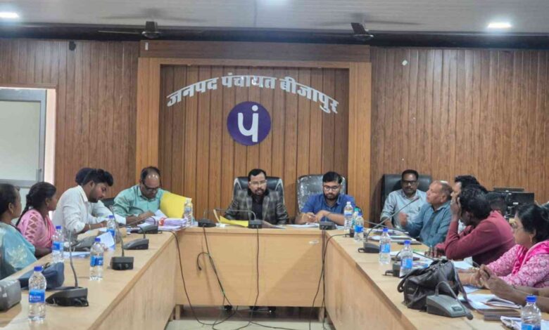 विकास की खुलने लगी परतें: सोशल ऑडिट से बचने वाले पंचायत कर्मियों पर कार्रवाई, 20 पंचायतों से वसूली विकास की खुलने लगी परतें: सोशल ऑडिट से बचने वाले पंचायत कर्मियों पर कार्रवाई, 20 पंचायतों से वसूली