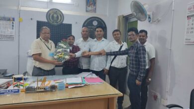 शालेय शिक्षक संघ ने संयुक्त संचालक बस्तर संभाग को सौंपा ज्ञापन