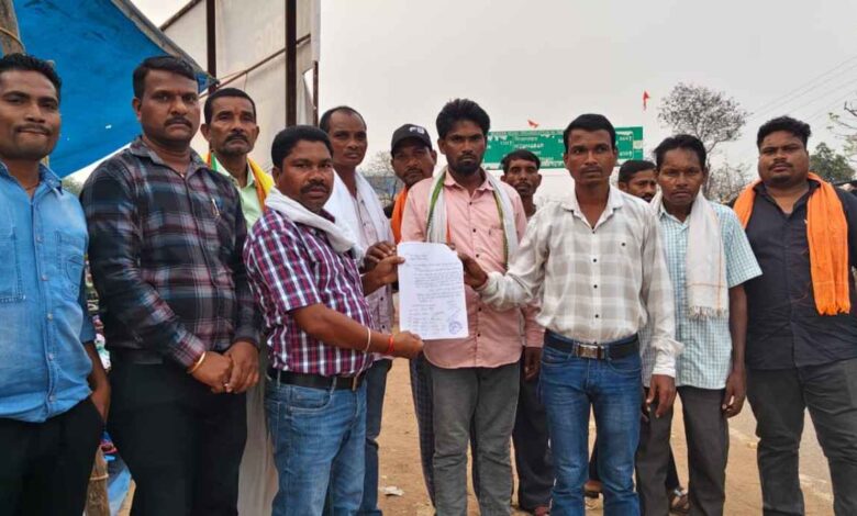 संगमपल्ली में प्रस्तावित शराब दुकान पर बवाल: 5वीं अनुसूची का हवाला देकर ग्रामीणों का विरोध