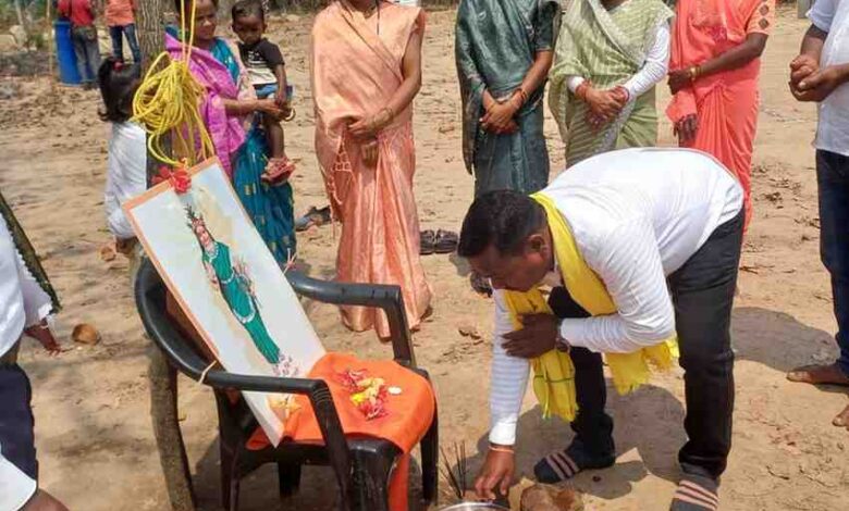 चिडरापाल में तीन दिवसीय ‘उरोमारा जिमी यायो’ वालीबॉल प्रतियोगिता का शुभारंभ चिडरापाल में तीन दिवसीय ‘उरोमारा जिमी यायो’ वालीबॉल प्रतियोगिता का शुभारंभ