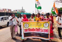 बंद पड़े तेंदूपत्ता फड़ों को पुनः खोलने की मांग, कांग्रेस ने मुख्यमंत्री के नाम सौंपा ज्ञापन