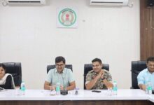 वैश्विक मुद्दों के बीच स्थानीय सवालों की गूंज, बैठक में बदला चर्चा का रुख