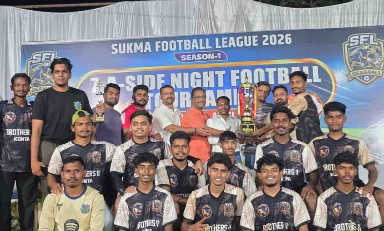 7-A साइड रात्रिकालीन फुटबॉल टूर्नामेंट का भव्य समापन, ब्रदर्स 11 बनी विजेता 7-A साइड रात्रिकालीन फुटबॉल टूर्नामेंट का भव्य समापन, ब्रदर्स 11 बनी विजेता