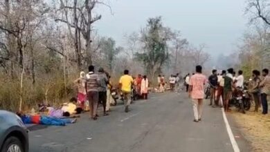 मजदूरों से भरी पिकअप पलटी, 40 घायल; 13 की हालत गंभीर, हायर सेंटर रेफर