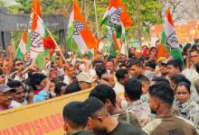 तेंदूपत्ता नगद भुगतान की मांग को लेकर कांग्रेस का प्रदर्शन, विधायक विक्रम मंडावी ने सरकार पर साधा सीधा निशाना