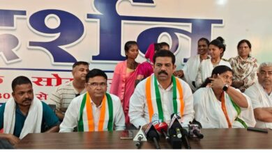 सामूहिक दुष्कर्म मामले पर कांग्रेस का हमला, आरोपी भाजपा सदस्य हैं या नहीं स्पष्ट करे भाजपा – विक्रम मंडावी